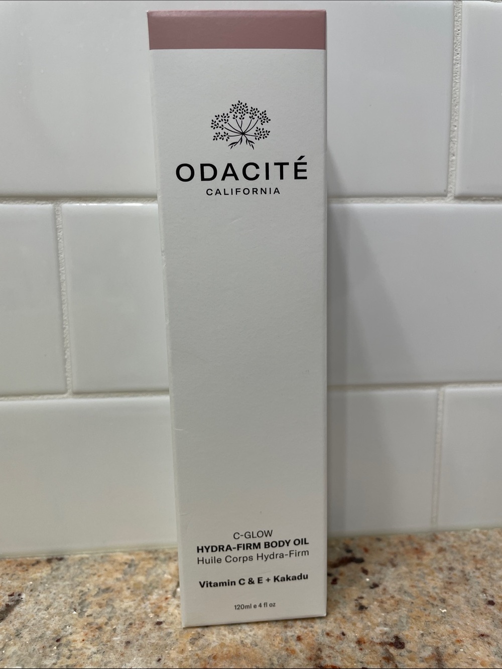 Odacite C-Glow Hydra-Firm Body Oil — Pink/White